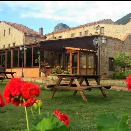 Masseria Rocca Di Gonato Фермерский дом