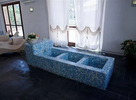 Фермерский дом Masseria Rocca Di Gonato