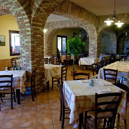 Masseria Rocca Di Gonato Кастельбуоно